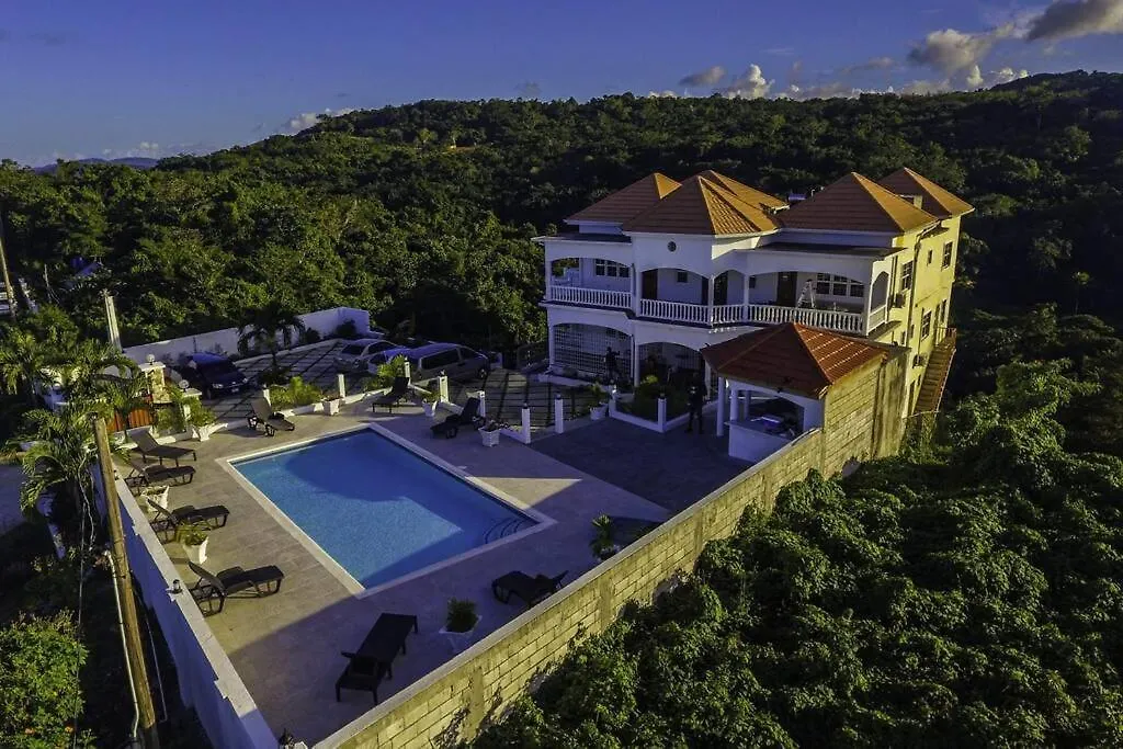 Bourne Paradise Villa Oracabessa Jamaika